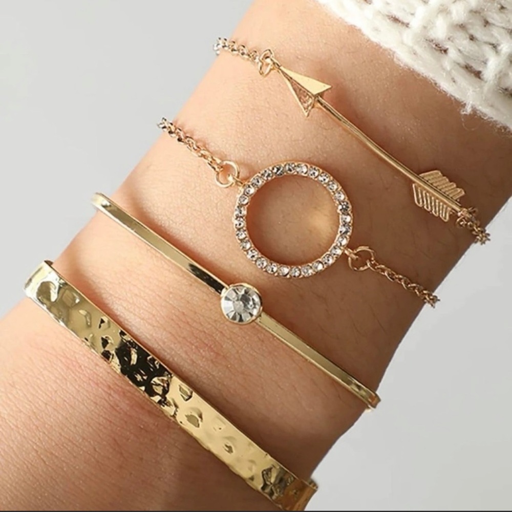 ❤️Gold Arrow Bangle Bracelet Set